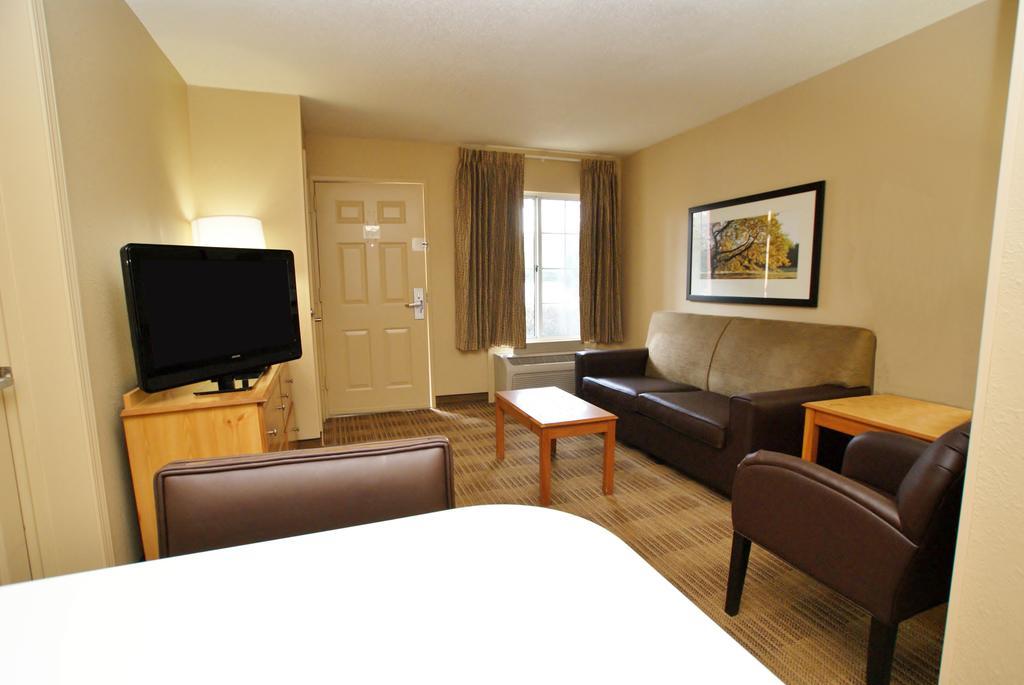 Extended Stay America Select Suites - Atlanta - Cumberland Mall Smyrna Exterior photo
